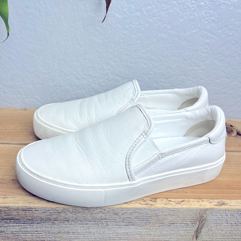 UGG Jass Slip on sneaker